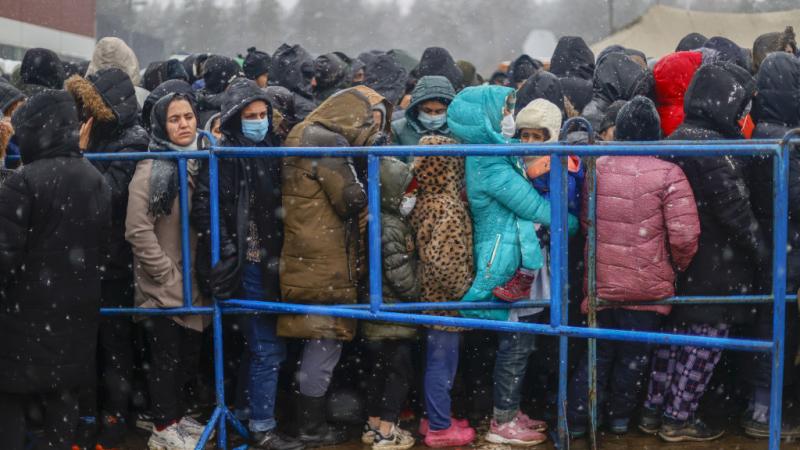 أعاد حرس الحدود البولنديون مرات عدة مهاجرين ولاجئين إلى بيلاروس، في تجاهل لنيّتهم في طلب الحماية الدولية وفي انتهاك لحقوقهم 