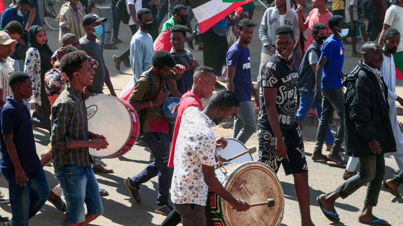 من التظاهرات في العاصمة الخرطوم (غيتي)
