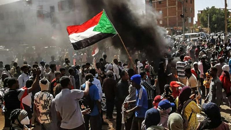 الاتحاد الأوروبي يدعو لإجراء تحقيقات مستقلة في الوفيات وأعمال العنف خلال التظاهرات في السودان (غيتي)