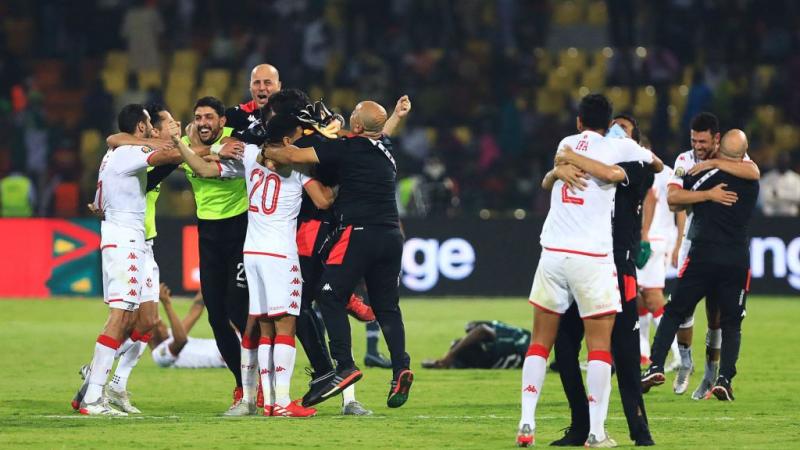 فرحة لاعبي المنتخب التونسي بعد الفوز على نيجيريا