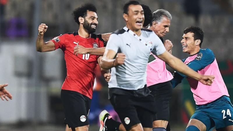 فرحة لاعبي مصر بالفوز بعد المباراة (غيتي)