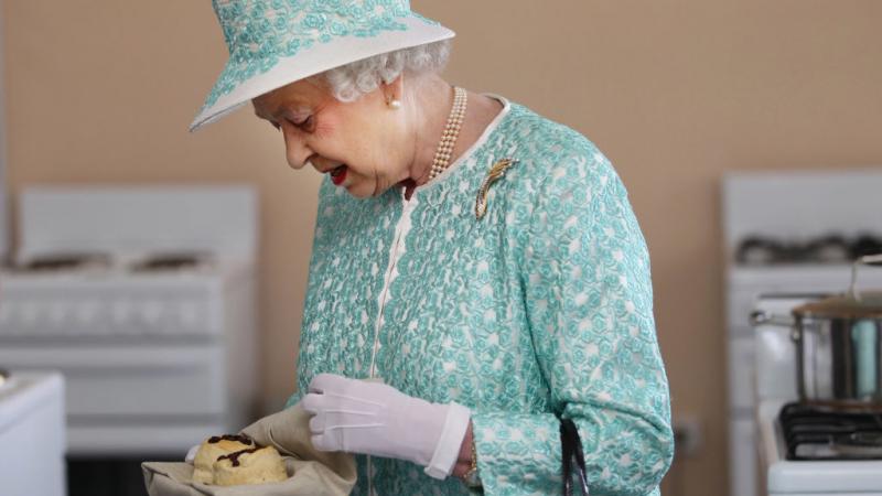 طباخ ملكي سابق يكشف ماذا تأكل الملكة اليزابيث (أرشيف- غيتي)
