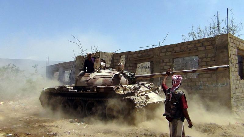 ألحقت المعارك العنيفة خسائر مادية وبشرية كبيرة في محافظة شبوة (أرشيف - غيتي)