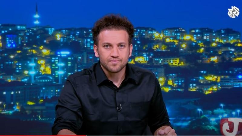 الإعلامي يوسف حسين مقدم برنامج "جو شو" 