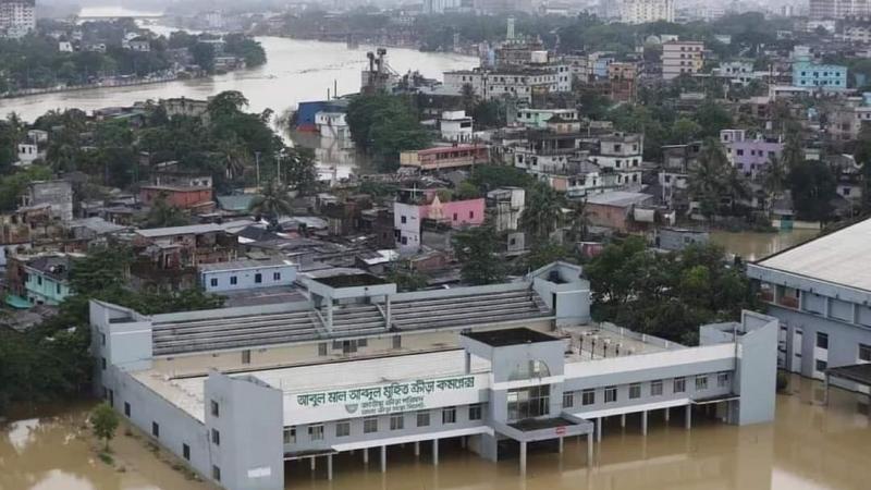 مشهد عام لمدينة سونامغانج التي اجتاحتها السيول - تويتر 