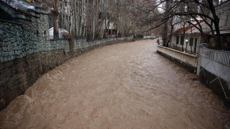 شهدت مناطق جنوب إيران فيضانات في فترات سابقة- تويتر