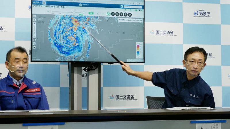 حذّرت وكالة الأرصاد الجوية اليابانية من تعرض جزيرة كيوشو لرياح وأمواج عاتية "لم يسبق لها مثيل" - غيتي