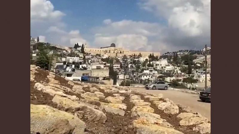 بُنيت القبور الوهمية في القدس كوسيلة قديمة جديدة من الاحتلال للاستيلاء على أراضي الفلسطينيين وتزوير التاريخ 