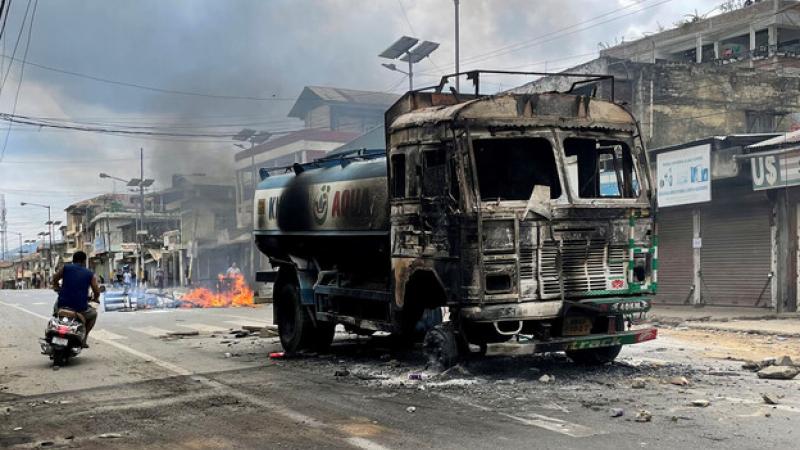 أوقعت الاشتباكات العرقية في ولاية مانيبور 54 قتيلًا على الأقل - تويتر