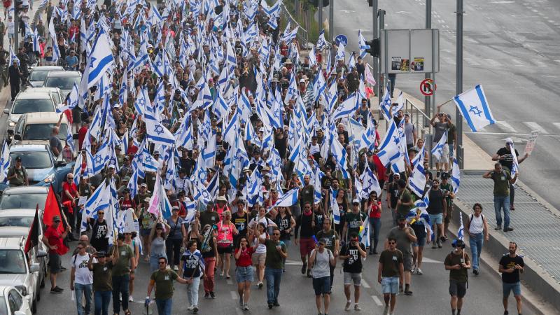 احتجاجات في إسرائيل على خطة التعديلات القضائية