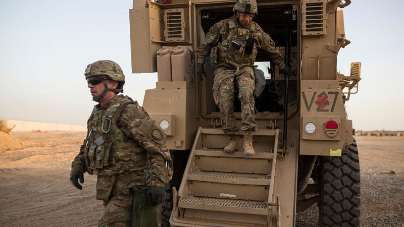 يظهر مقطع فيديو المتداول وصول تعزيزات عسكرية أميركية خاصة إلى شمال العراق – منصة إكس (تويتر سابقًا)