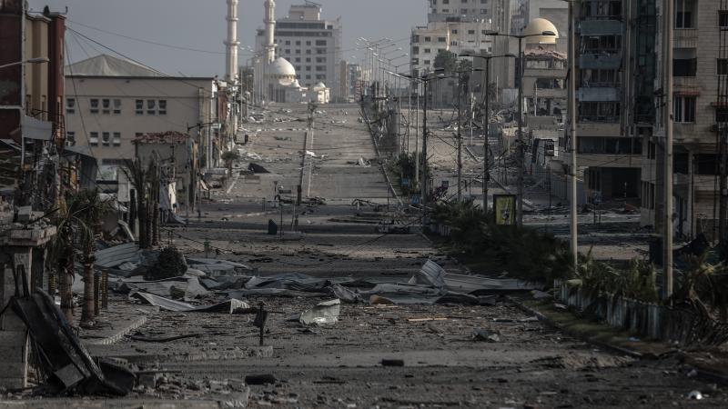 يتواصل العدوان على قطاع غزة لليوم التاسع عشر حيث وصل عدد الضحايا إلى 5791 شهيدًا - الأناضول