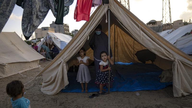 أقامت الأونروا مخيمًا في خان يونس لايواء اللاجئين من شمال غزة