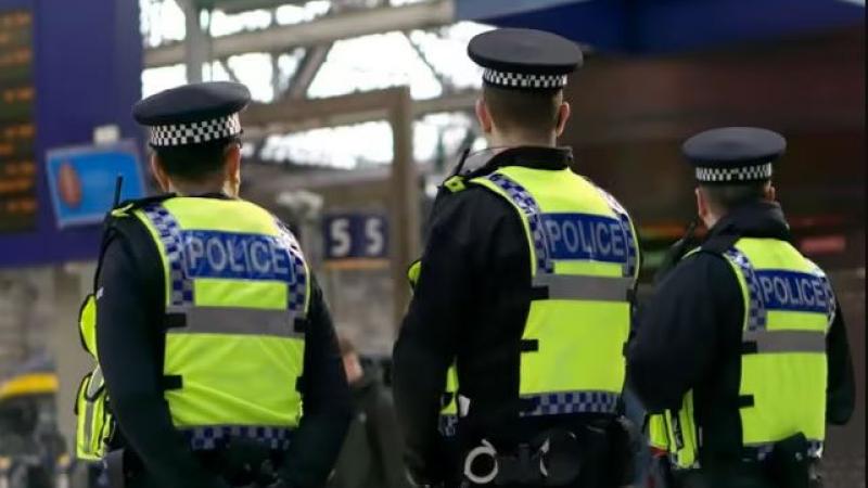  أصدرت السلطات البريطانية تعليمات لشرطة لندن بزيادة أنشطة جمع المعلومات الاستخبارية في مدارس العاصمة