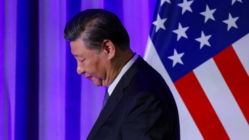 شي جينبينغ يؤكد أن الصين "لن تخوض حربا ساخنة أو باردة" ضد أي طرف - رويترز