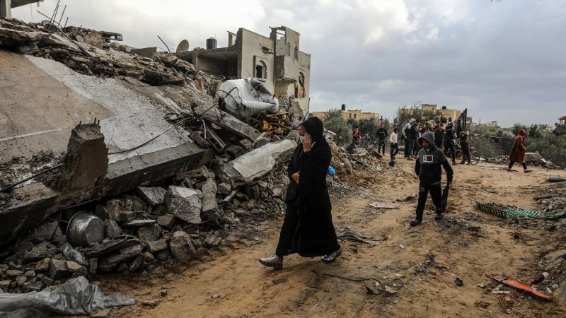  يتعرض قطاع غزة لعدوان إسرائيلي منذ 48 يومًا - الأناضول