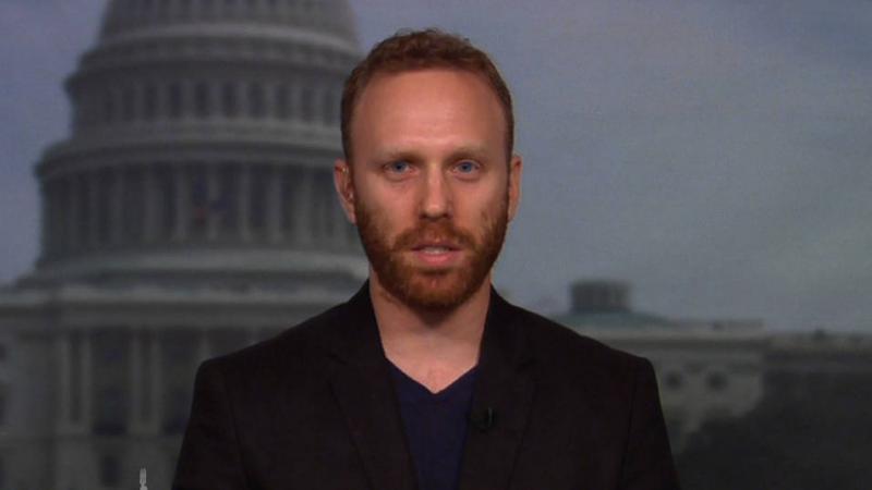 الصحافي الأميركي ماكس بلومنتال يكشف حملة التضليل الإسرائيلية حول "طوفان الأقصى" – موقع "ديموكراسي ناو"