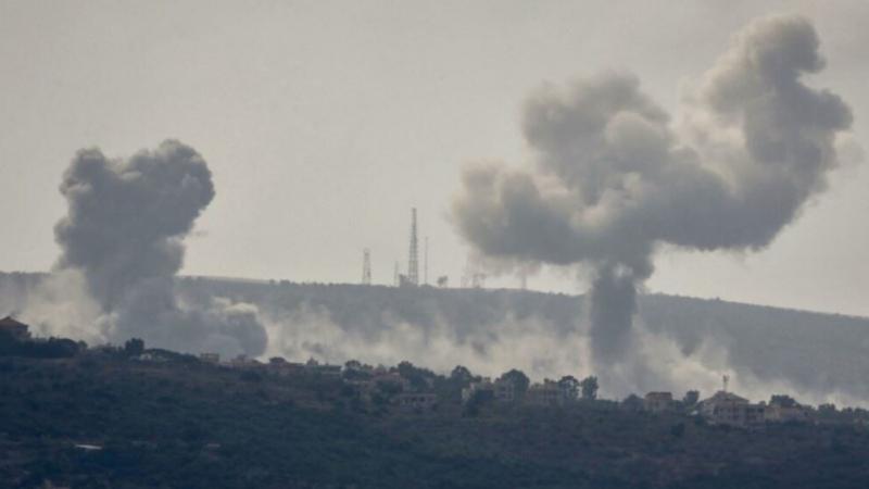 اشتعلت النيران من الثكنة الإسرائيلية التي أصابها صاروخي حزب الله