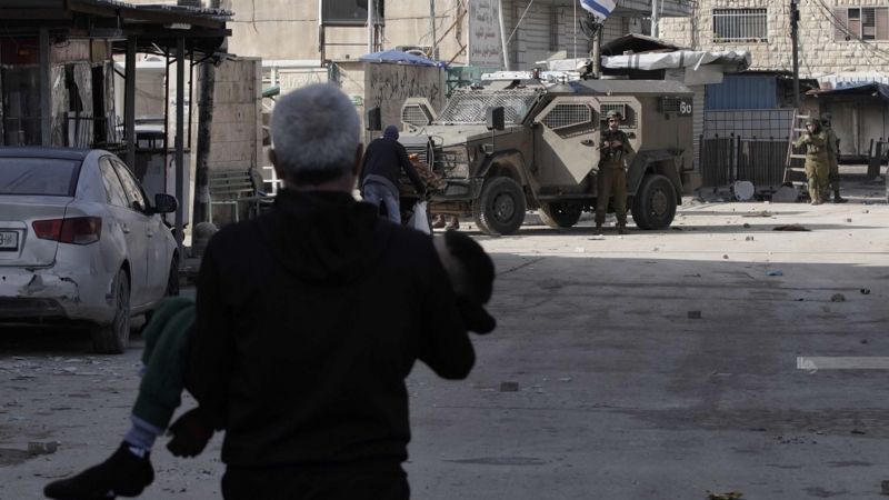 منذ أكثر من شهرين كثف الجيش الإسرائيلي عمليات اقتحام واعتقال في مدن وبلدات الضفة الغربية - وفا