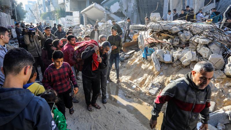 يشنّ الاحتلال الإسرائيلي عدوانًا على قطاع غزة أدى إلى استشهاد 16248 فلسطينيًا بينهم 7112 طفلًا و4885 امرأة - الأناضول