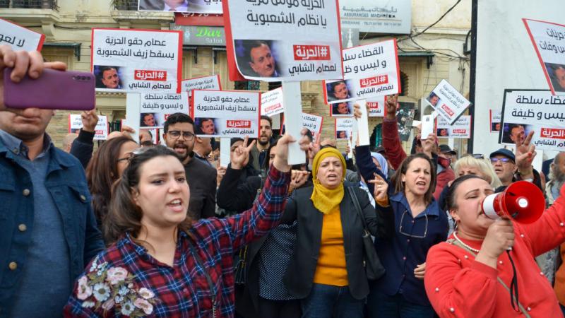 أكدت حركة النهضة تضامنها مع جميع المعتقلين السياسيين وعائلاتهم ودعت إلى الإفراج عنهم