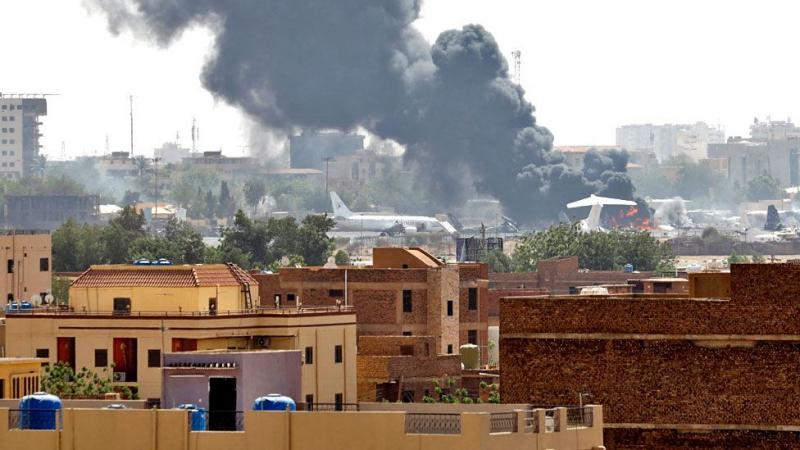 الجيش السوادني و"الدعم السريع" يتبادلان القصف في أم درمان – وسائل إعلام سودانية
