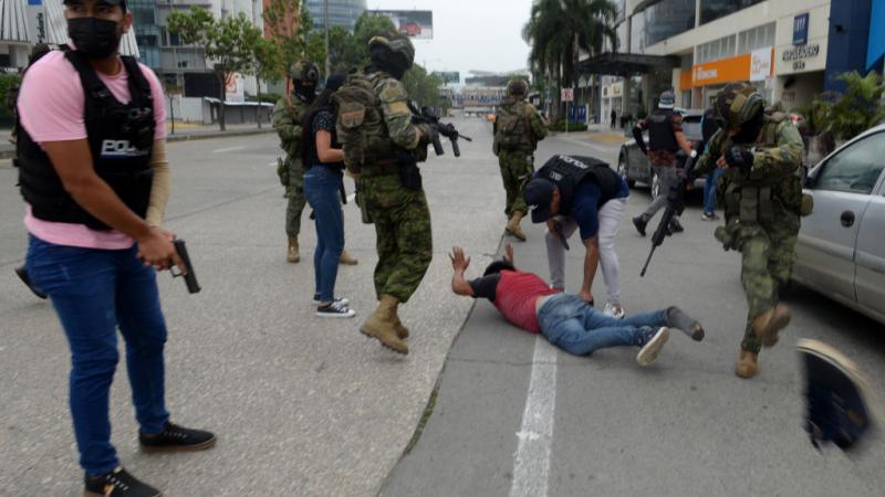 من عمليات الجيش في الإكوادور ضد عصابات الكوكايين