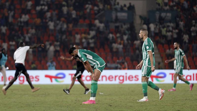 ودع المنتخب الجزائري بطولة أمم إفريقيا من الدور الأول بحصد نقطتين متذيلًا مجموعته
