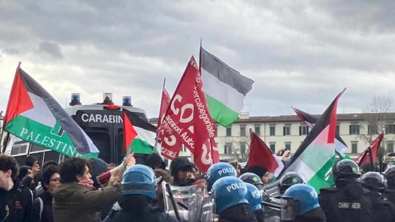 تصدت الشرطة الإيطالية لمسيرات طلابية في مدينتي فلورنسا وبيزا بمنطقة توسكاني