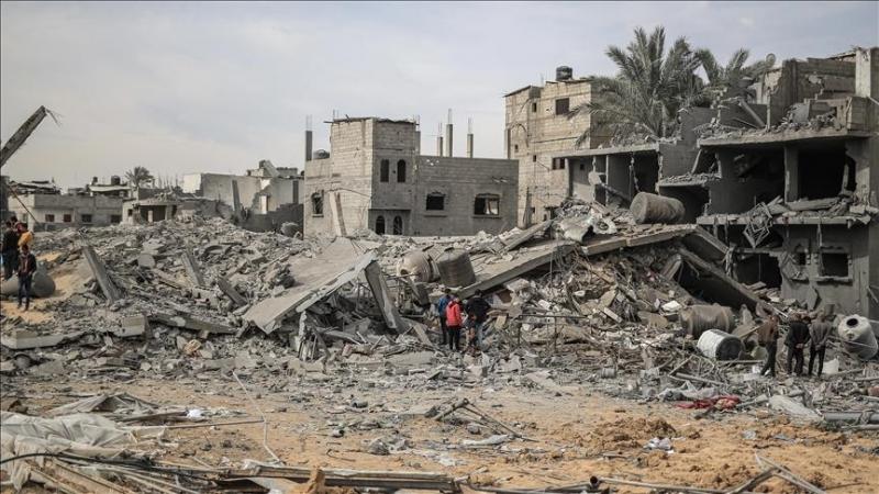 دمّر القصف الإسرائيلي مربعات سكنية في رفح جنوب قطاع غزة- الأناضول