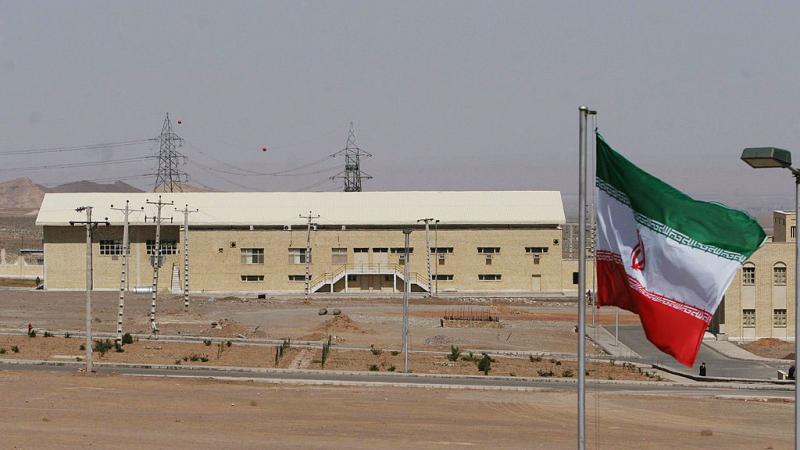 بدأت إيران عملية صب الخرسانة لوضع أسس المفاعل النووي في موقع أصفهان