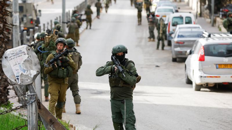 يصعد الاحتلال عملياته العسكرية في الضفة منذ السابع من أكتوبر الماضي - رويترز