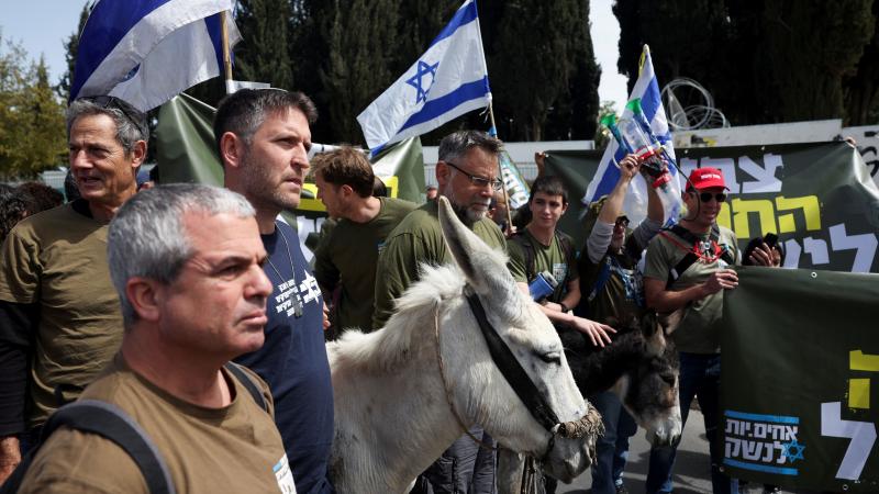 الحكومة الإسرائيلية تؤجل جلسة بشأن تجنيد المتدينين - رويترز