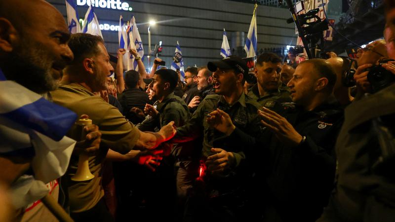 التظاهرات التي شهدتها تل أبيب الليلة الماضية هي الأكبر منذ 7 أكتوبر حتى اليوم - رويترز