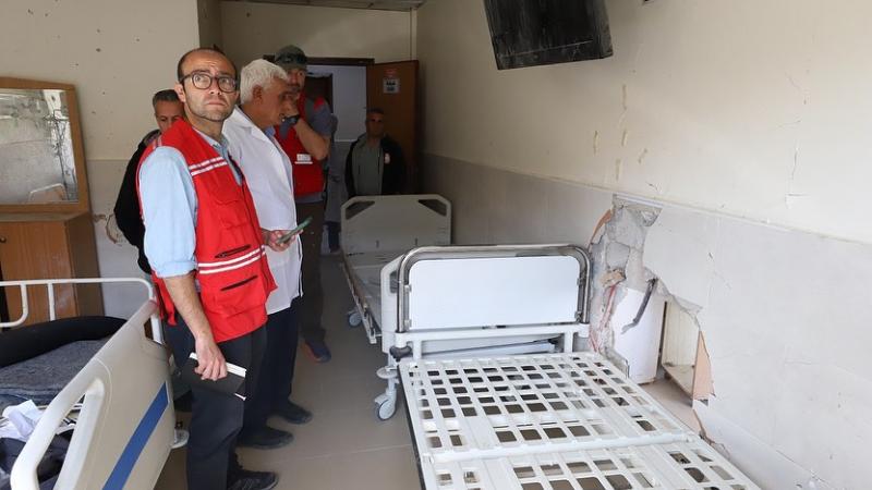 اقتحمت قوات إسرائيلية مستشفى الأمل وسط إطلاق نار كثيف