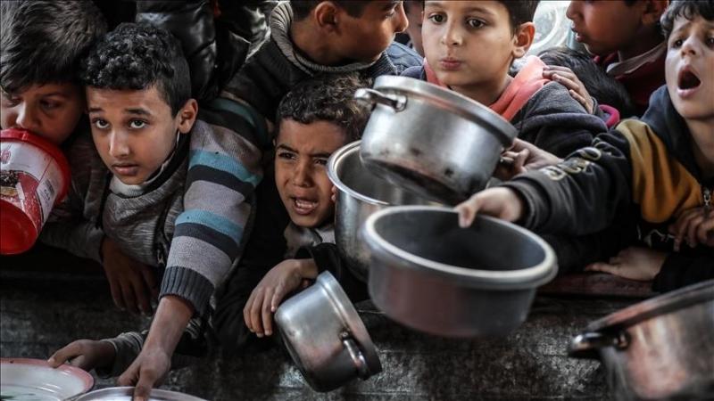 أخبر الطفل الغزي أنه كان يأكل مرة كل عدة أيام في شمال قطاع غزة - الأناضول