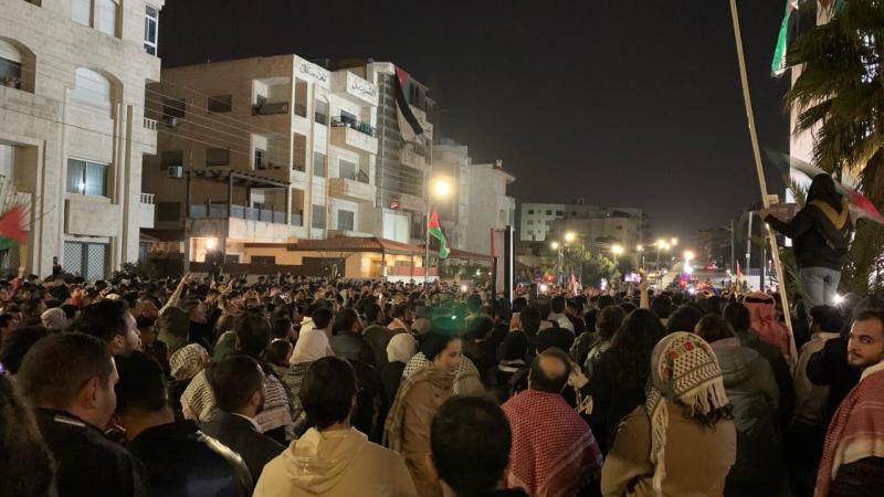 التظاهرات قرب السفارة الإسرائيلية باتت يومية منذ بداية شهر رمضان - الأناضول