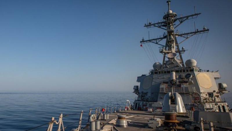 تتولى السفن الحربية الأميركية قبالة اليمن مهمة التصدي لهجمات الحوثيين