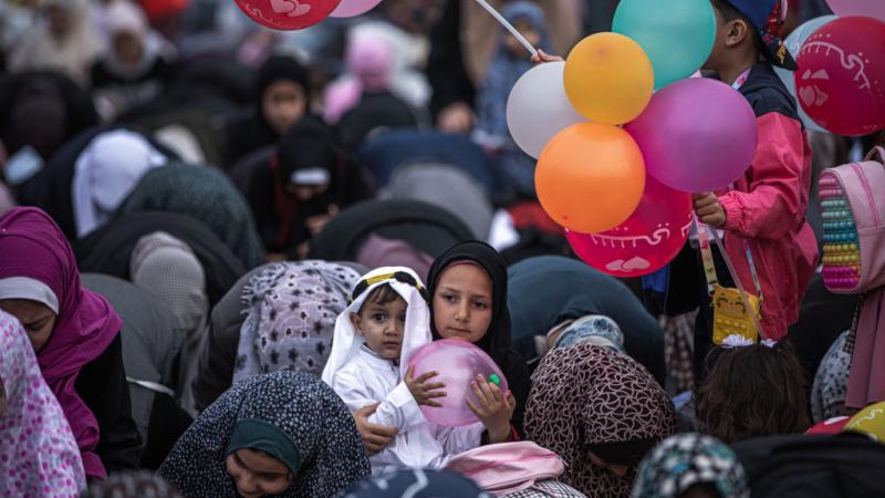 موعد عيد الفطر 2024 والإجازات في العالم العربي - غيتي