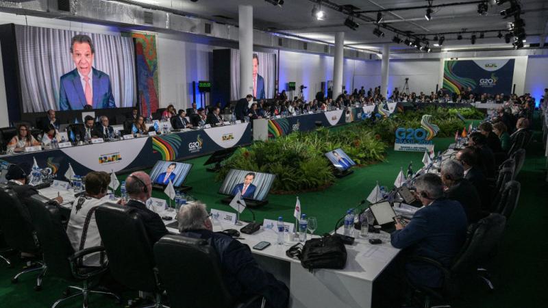 جانب من اجتماع وزراء مالية مجموعة العشرين في البرازيل