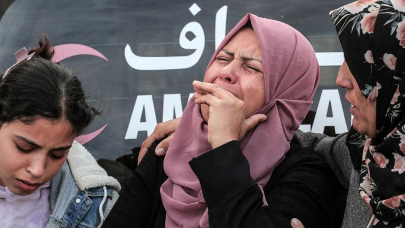عشرات الأمهات يستشهدن يوميًا في غزة- غيتي