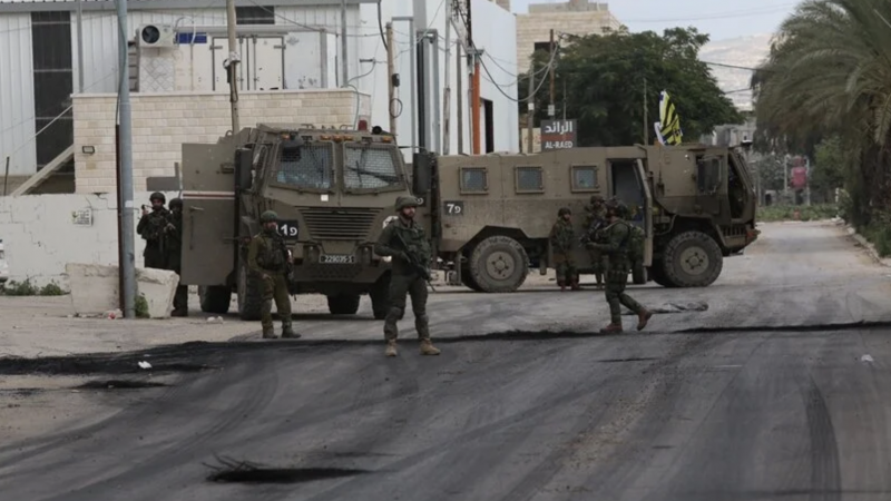 اعتقلت قوات الاحتلال سبعة فلسطينيين في مدينة طولكرم - الأناضول