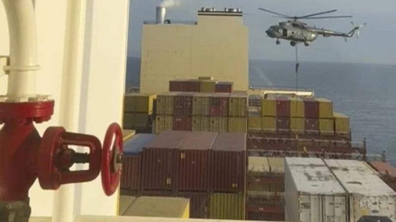 نفذت قوات تابعة للحرس الثوري الإيراني عملية إنزال بطائرة هليكوبتر على سفينة الحاويات التابعة لشركة "زودياك"- إكس