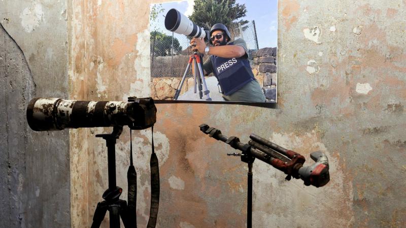 "مراسلون بلا حدود"  تدعو المجتمع الدولي لمحاسبة إسرائيل على قتل الصحفي عصام عبدالله - رويترز