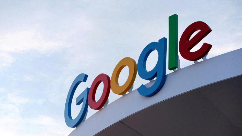 تعهدت "غوغل" بإعادة صوغ الإشعار المعروض في وضع التصفح المتخفي فورًا - رويترز