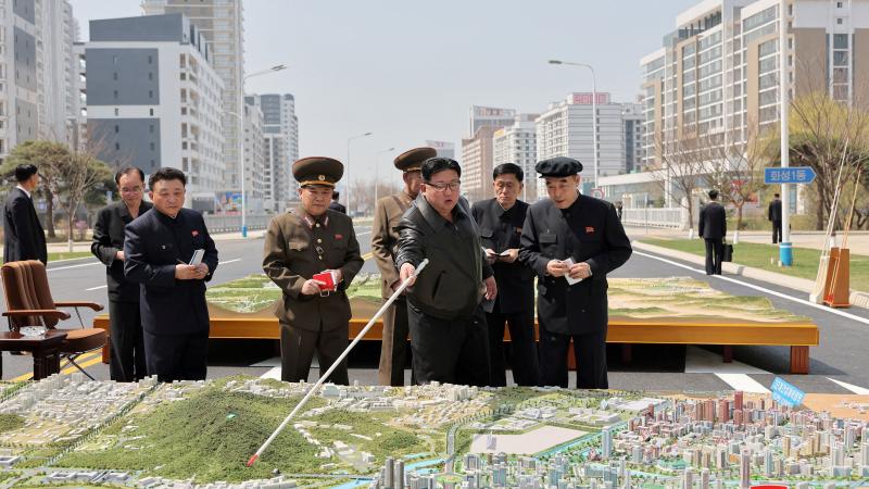  زعيم كوريا الشمالية يحذّر من أن الوقت الحاضر هو للاستعداد للحرب - رويترز