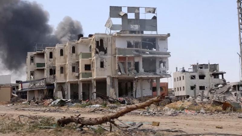 خلّف القصف على وسط مدينة غزة وشمال القطاع مساء أمس عشرات الشهداء - رويترز