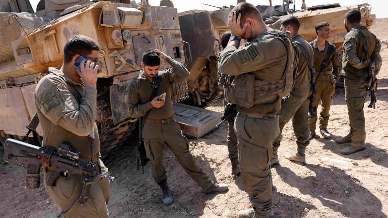 جنود في الجيش الإسرائيلي يرفضون الاستعداد لعملية رفح - رويترز