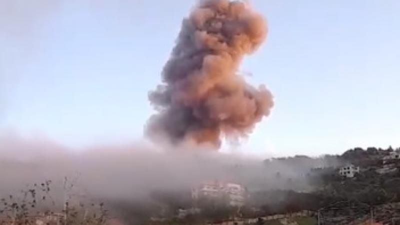 قال مراسل "العربي" إن الطيران الإسرائيلي قام بشنّ 4 غارات على الأقل على مرتفعات إقليم التفاح - إكس