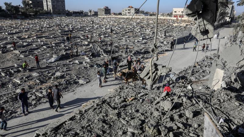 يواصل جيش الاحتلال قصف مناطق متفرقة من قطاع غزة- الأناضول